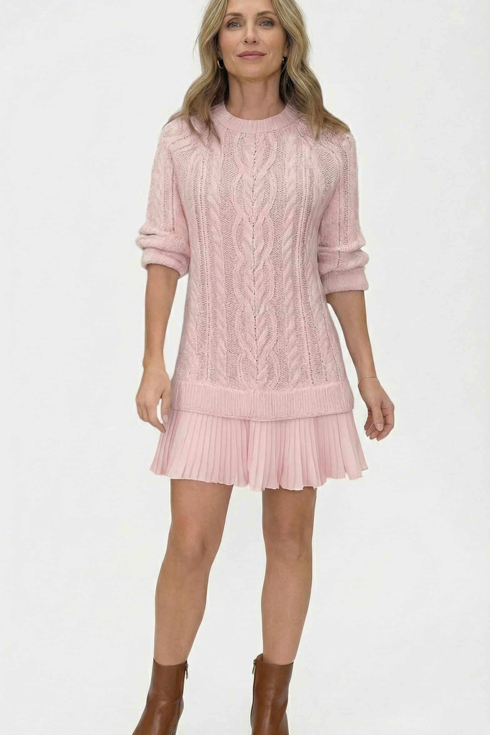 Daina – Strikket kjole med snoede detaljer