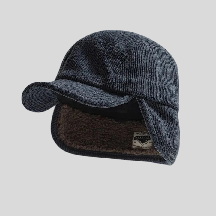 Alva – Ribstrikket Hue Med Øreklapper